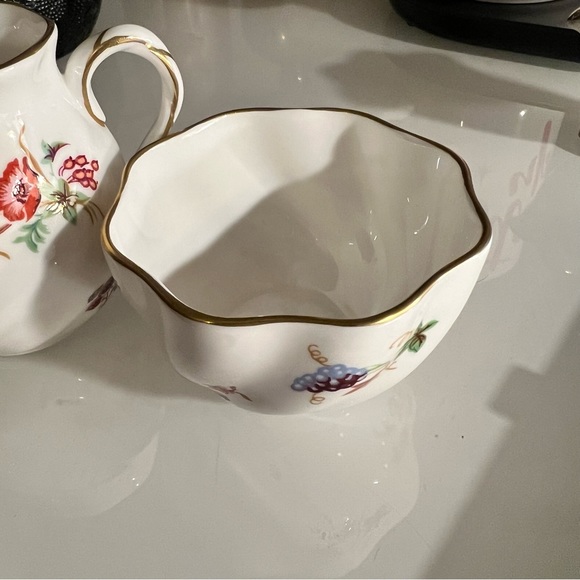 Vintage Coalport Individual Creamer and Open Sugar Bowl - Picture 2 of 13